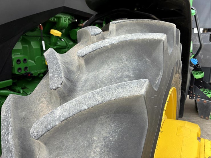 john-deere-8r-370-image-50
