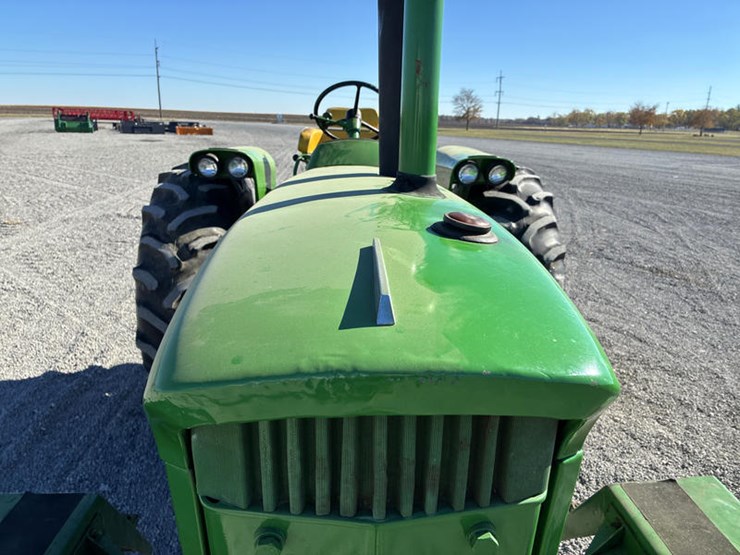 john-deere-4020-image-12