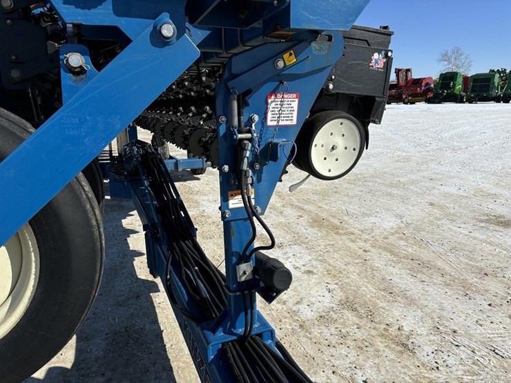kinze-3600-image-11