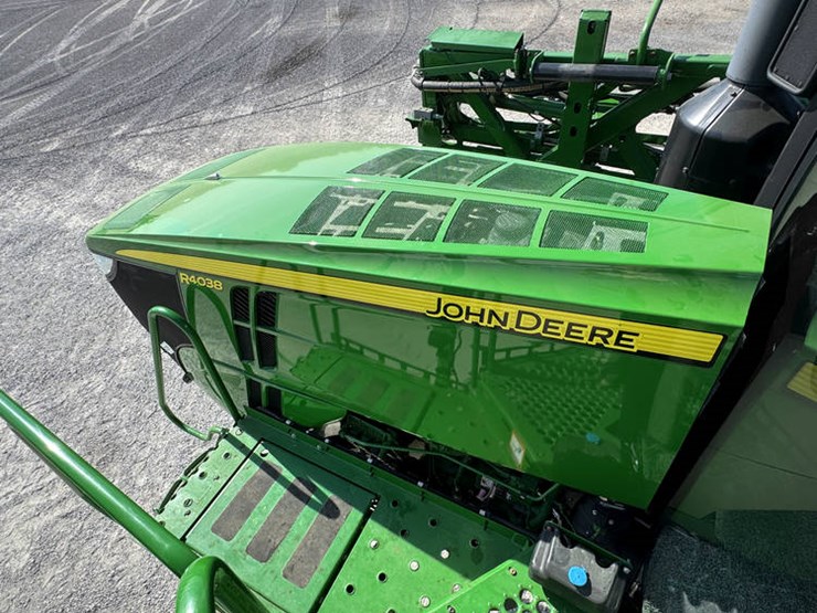 2018-john-deere-r4038-image-64