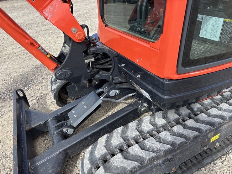2022-kubota-kx71-3-image-30