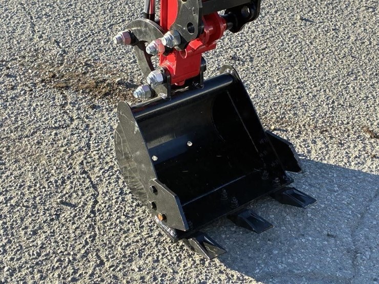 2025-miva-vc13c-excavator-image-9