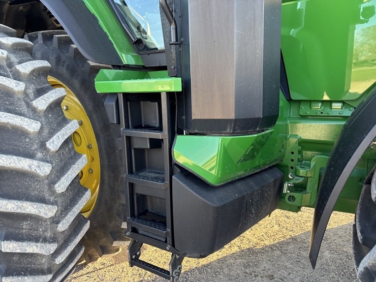 john-deere-8r-310-image-16