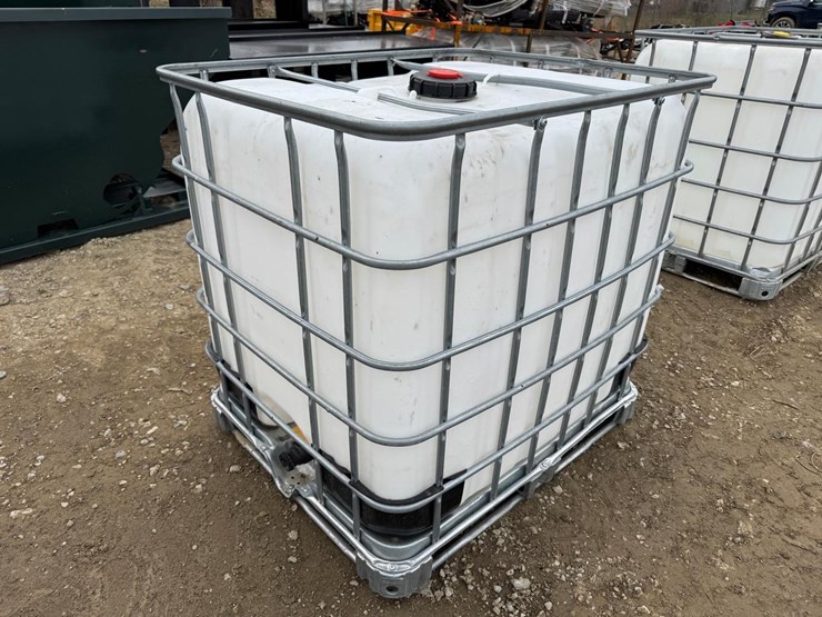 water-tank-tote-image-1