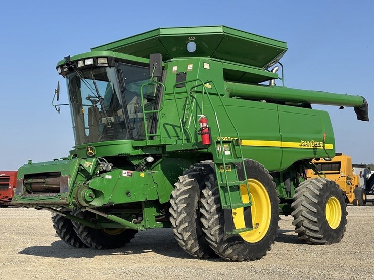2003-john-deere-2-image-1