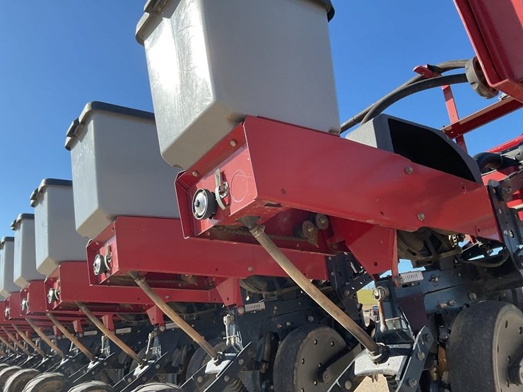 case-ih-1200-image-30