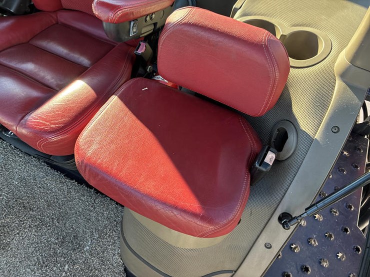 case-ih-patriot-3340-image-84