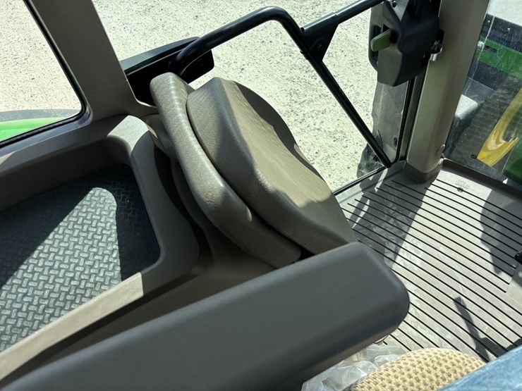 john-deere-6140m-image-53