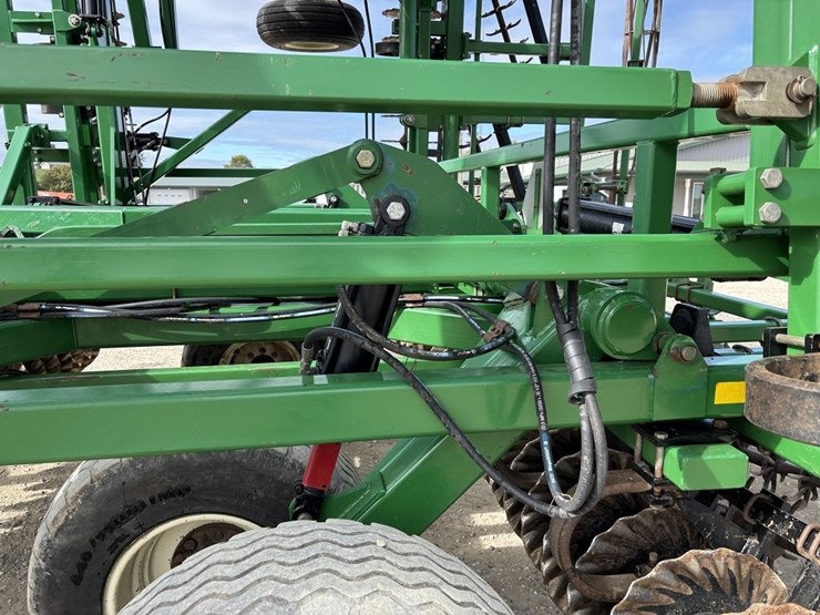 great-plains-4000tm-image-42