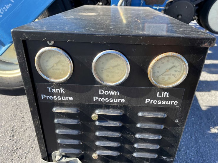 1998-kinze-2600-image-12