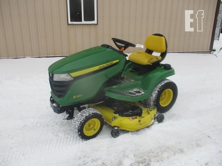 john-deere-x320-image-1