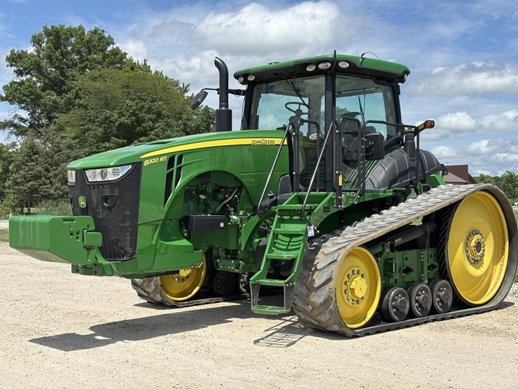 john-deere-8320rt-image-1