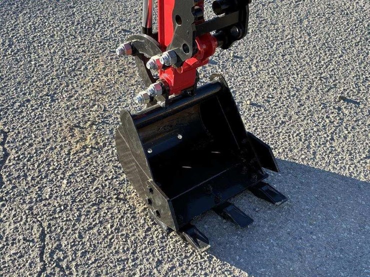 2025-miva-vc13c-excavator-image-9