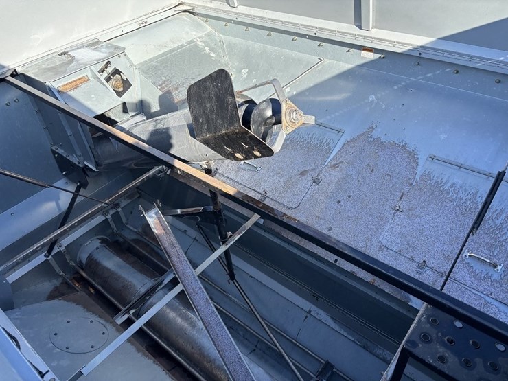 gleaner-r75-image-54