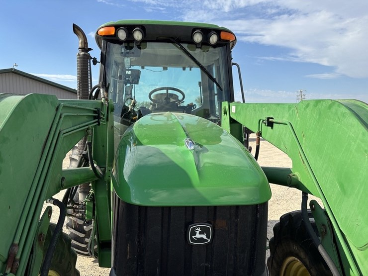 john-deere-7320-image-46