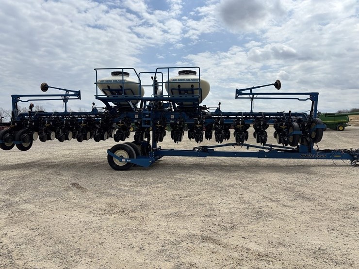 2012-kinze-3660-image-6