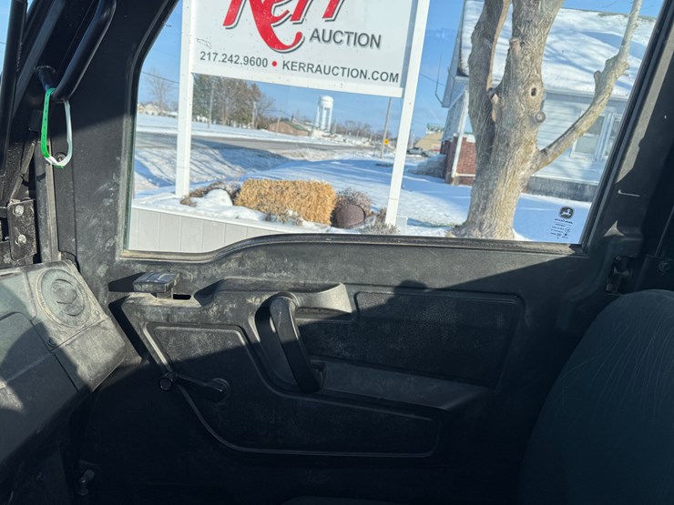 john-deere-835-image-8