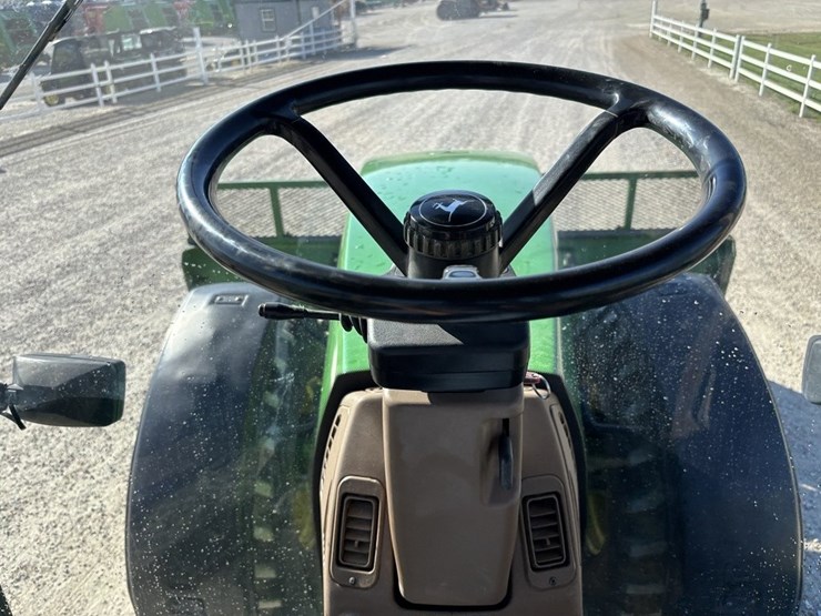 john-deere-8200-image-43