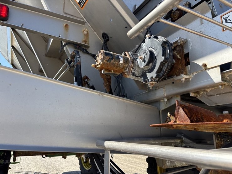 john-deere-r4045-image-36