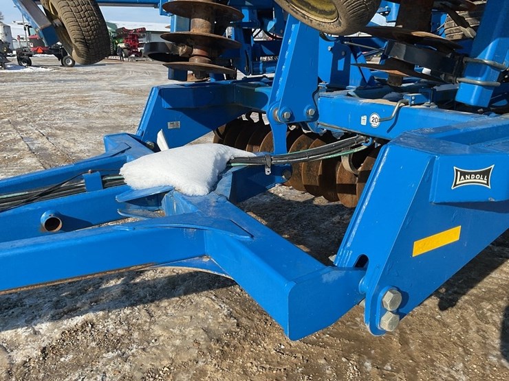 2011-landoll-7450-44-image-26