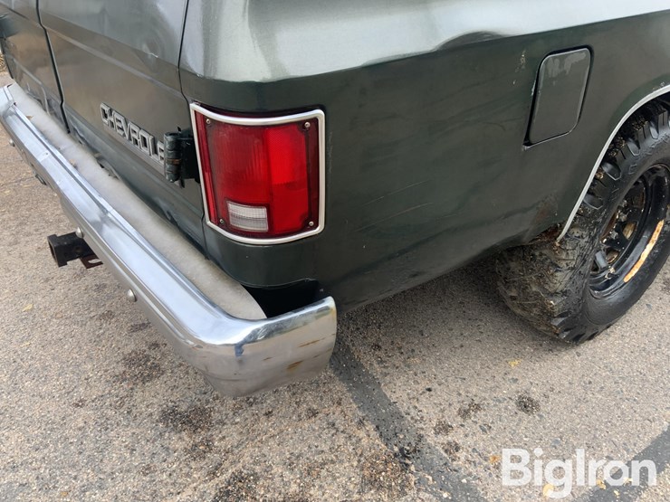 chevrolet-suburban-image-20