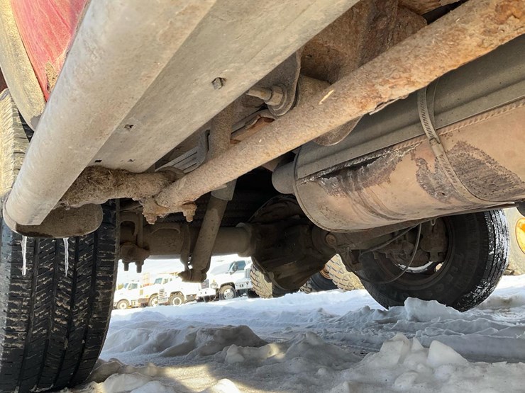 2005-chevrolet-k2500-image-36