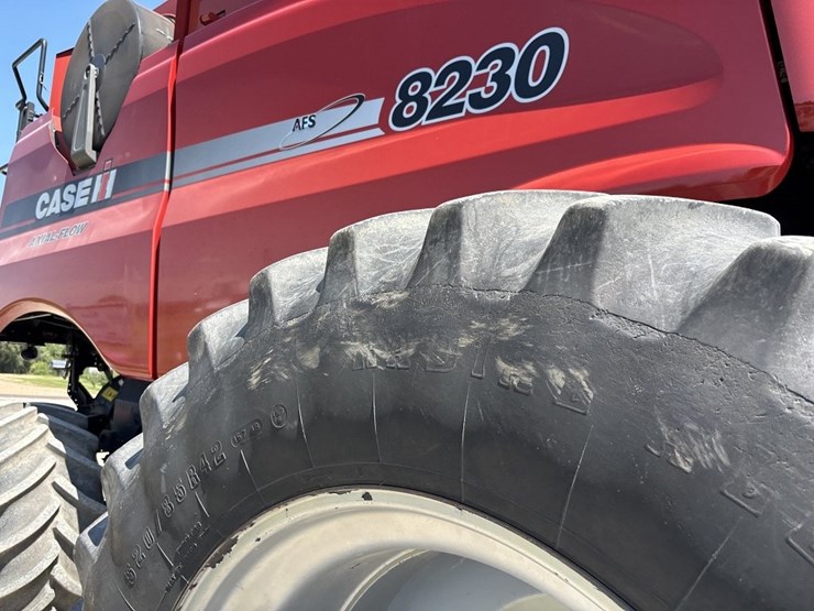 case-ih-8230-image-36