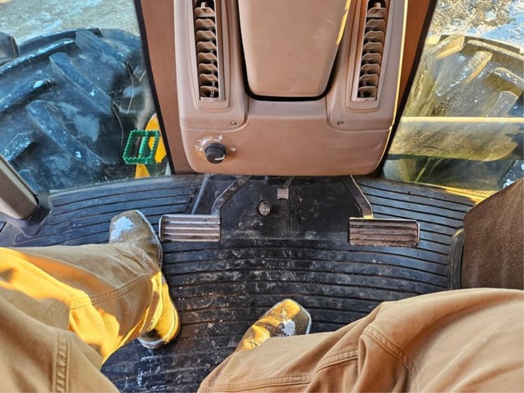 john-deere-9120-image-42