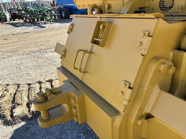 2010-caterpillar-d7e-image-24