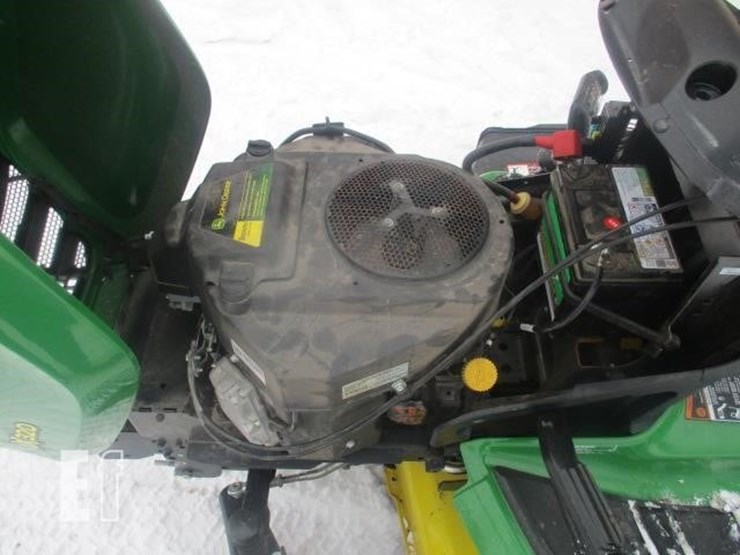 john-deere-x320-image-8