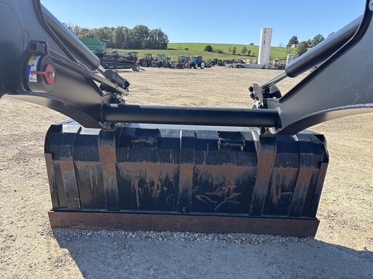 john-deere-6100-image-24