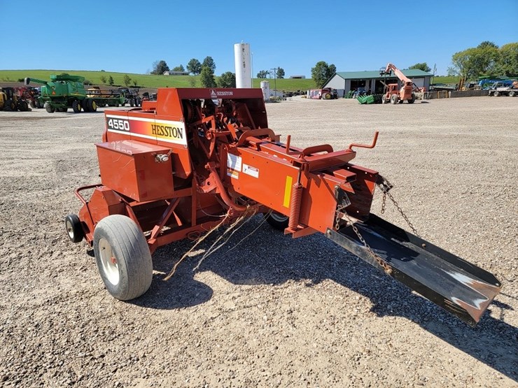 hesston-4550-image-3