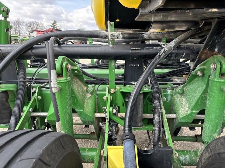 john-deere-1770nt-image-68