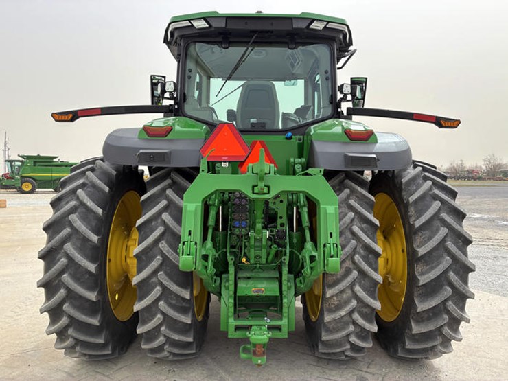 john-deere-8r-370-image-4