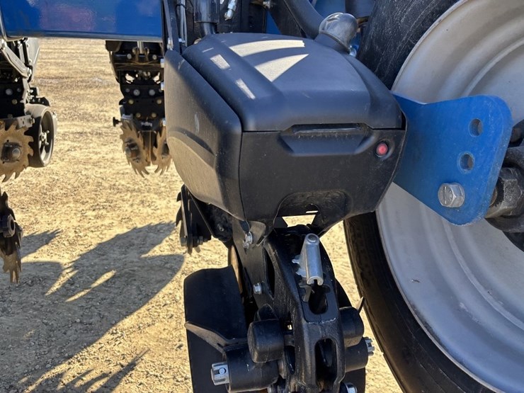 2024-kinze-5900-image-18