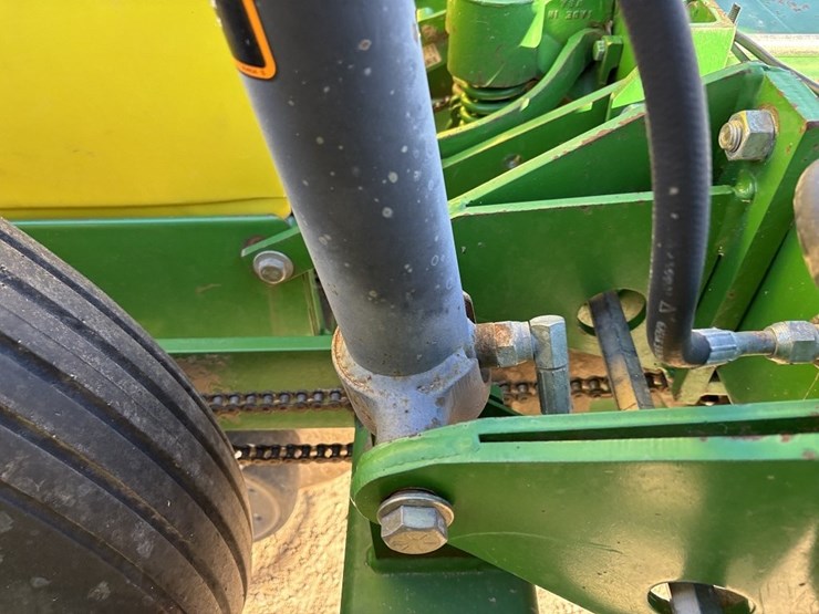 1997-john-deere-1770-image-14