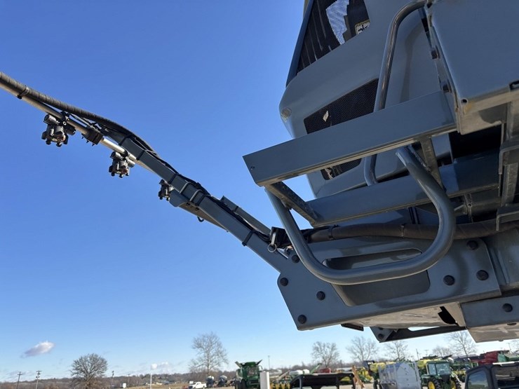 hagie-sts12-image-29