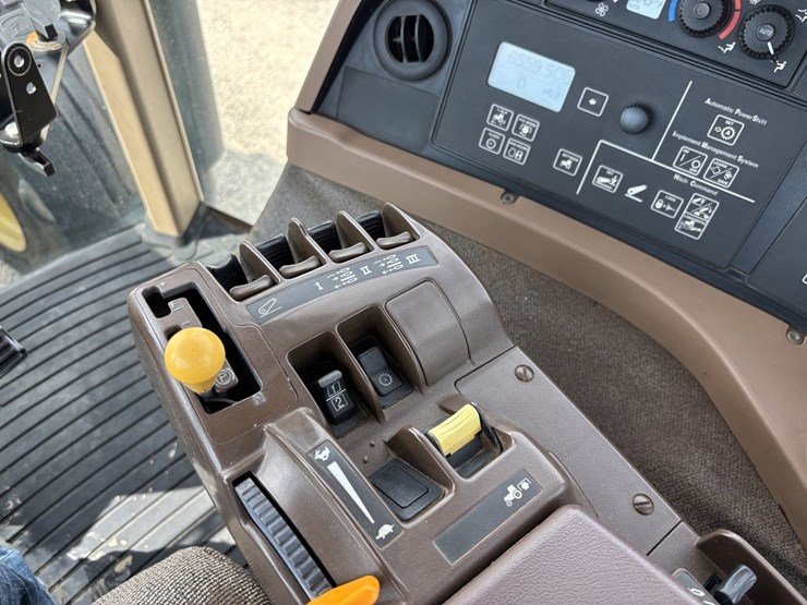 john-deere-8430-image-38