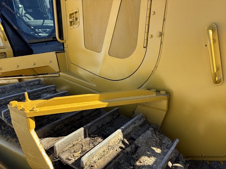 2010-caterpillar-d7e-image-15