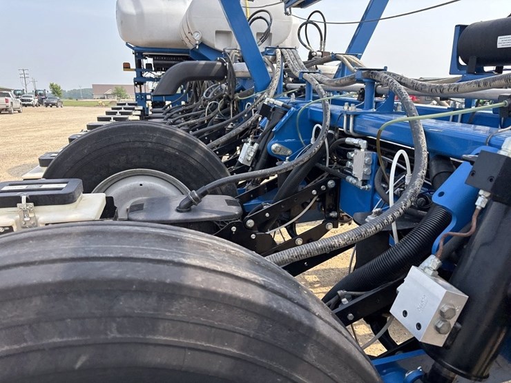 kinze-4900-image-18