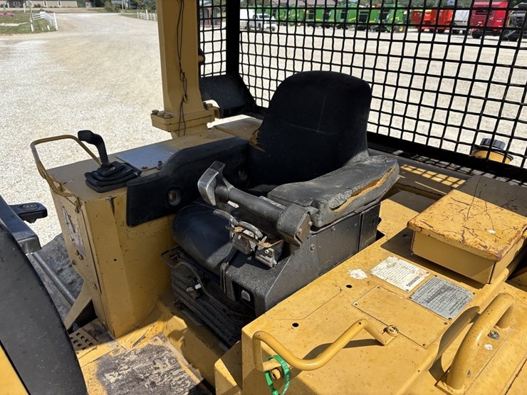 caterpillar-d5m-image-36