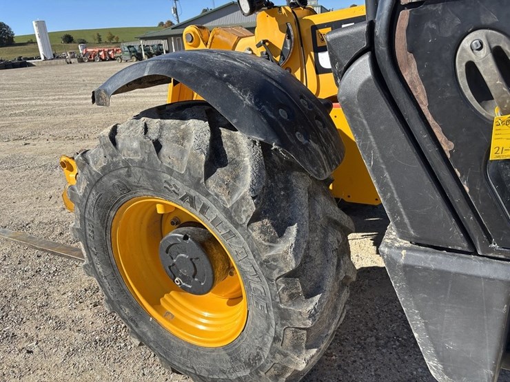 john-deere-6000-image-31