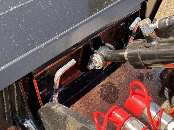 2025-mms-36c-skid-steer-track-loader-image-6