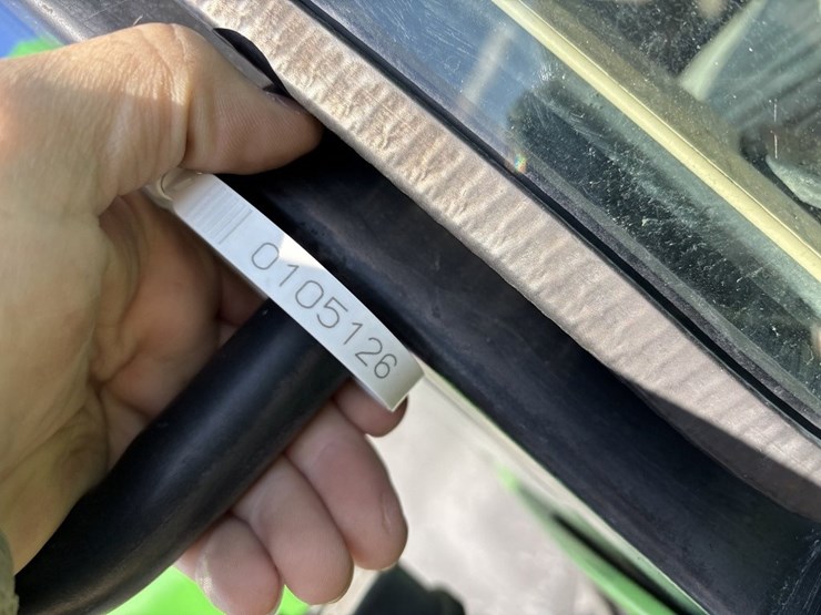 john-deere-8285r-image-47