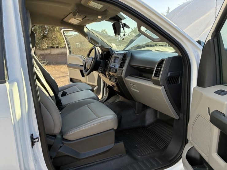 ford-f450-xl-image-9