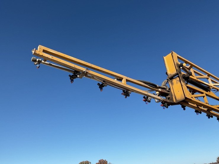 gmv-predator-8275-self-propelled-sprayer-image-29