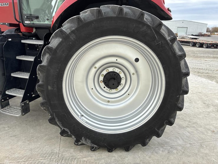 case-ih-magnum-315-image-63