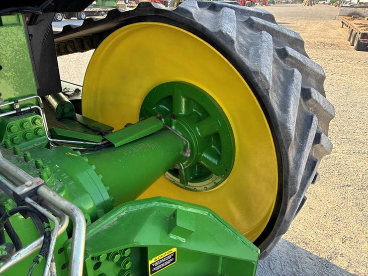 john-deere-9300t-image-51