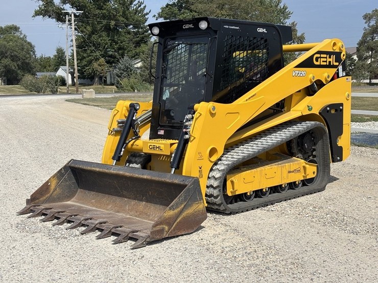 gehl-vt320-image-1