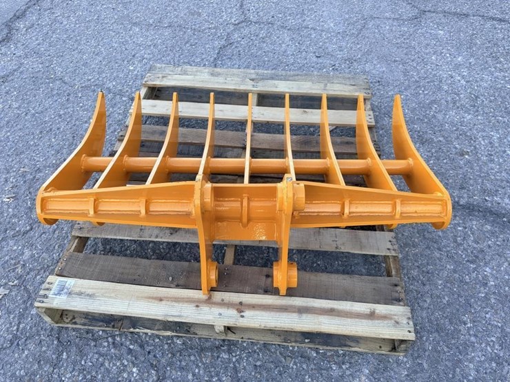 caterpillar-305-image-3